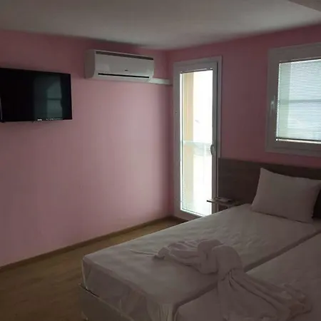 Pensiune Atili House