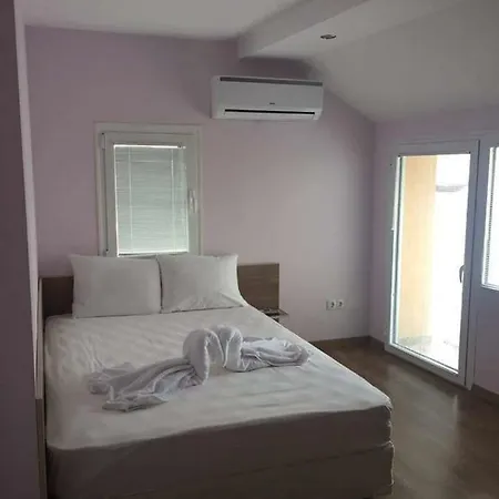Atili House Pensiune Belovo