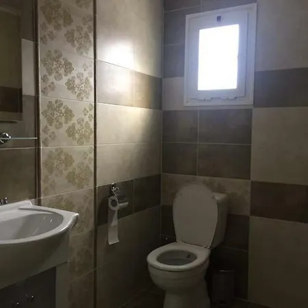 Pensiune Atili House *
